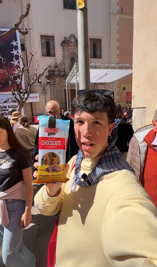 Instagram post from velarte_es. This post is in position 0.