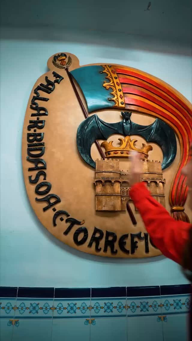 Instagram post from velarte_es. This post is in position 0.